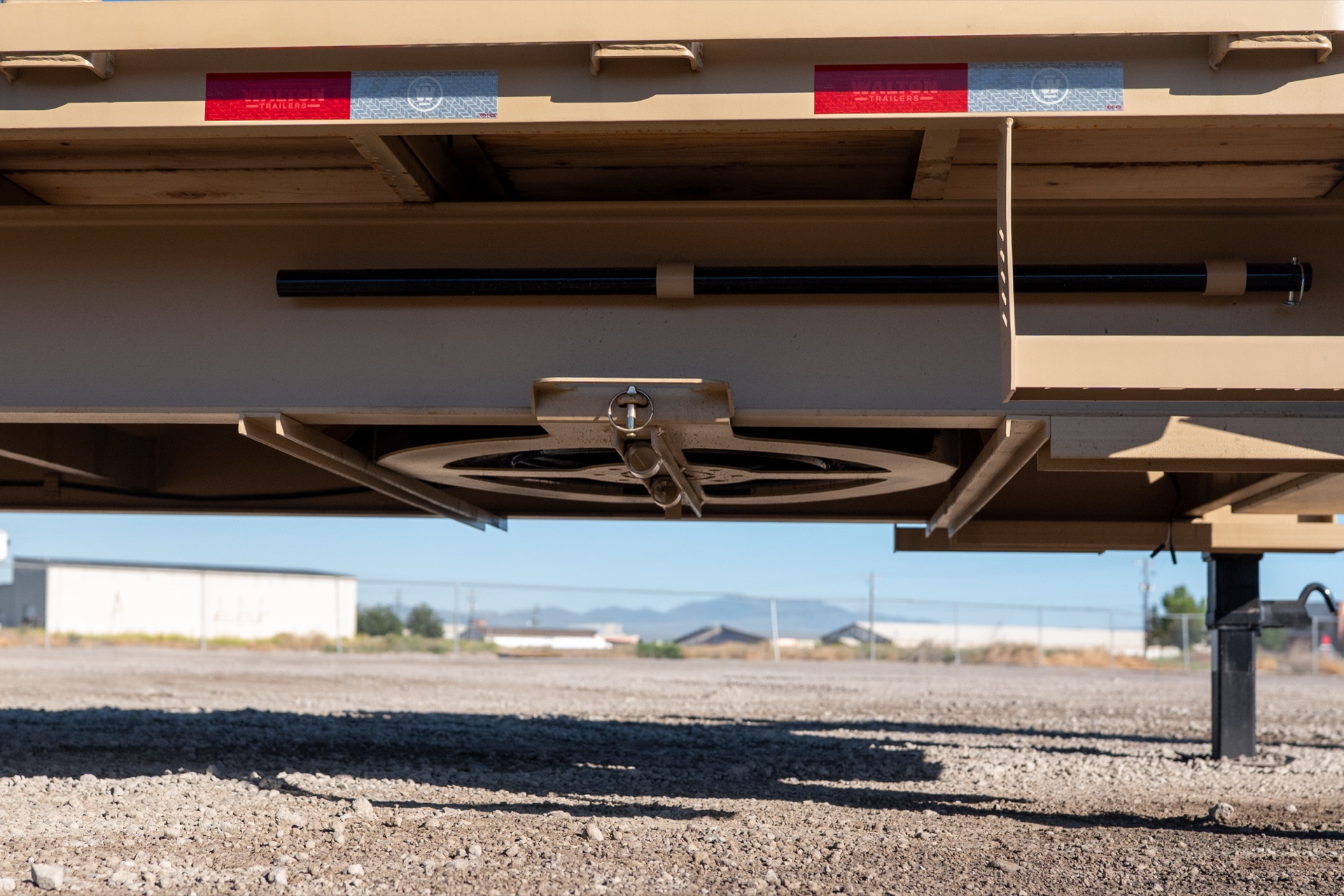 FBH207 — Undercarriage and frame